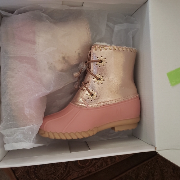 NEW** GIRLS RODE GOLD DUCK BOOTS - Picture 5 of 8